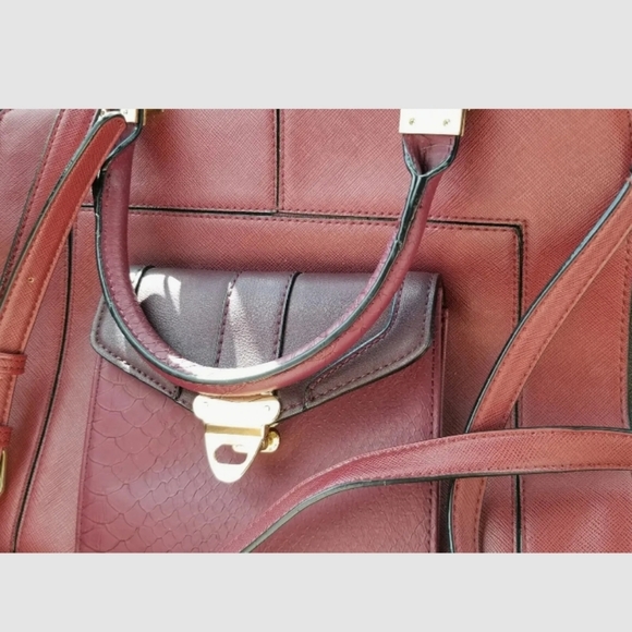 Kate Landry  bag with silky interior. - Picture 1 of 7